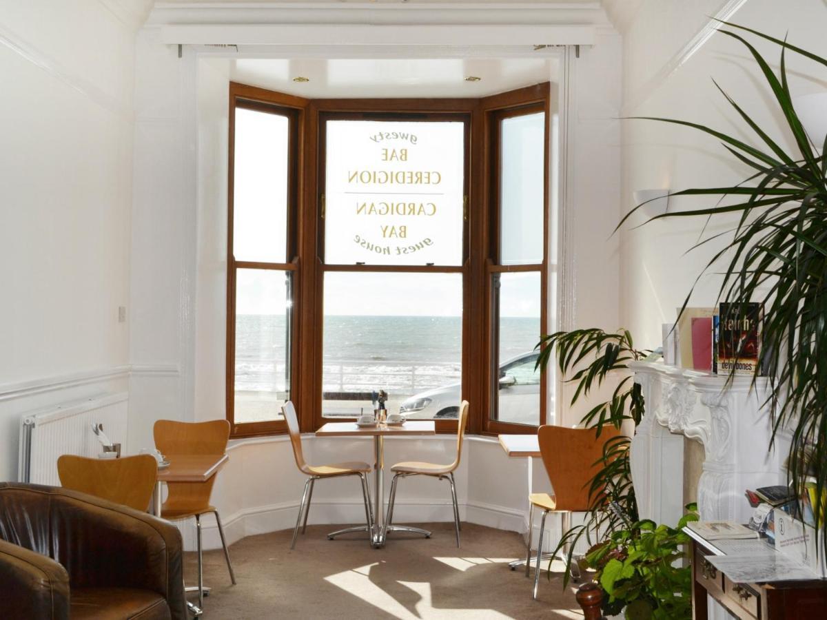 Cardigan Bay Hotel Абъристуит Екстериор снимка